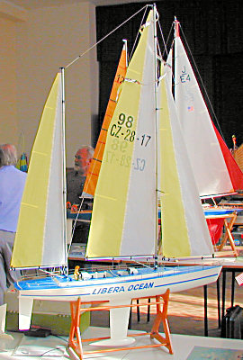 b16g.jpg