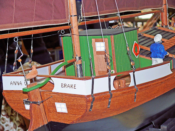 b2-09g.jpg