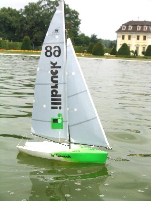 br-04-16-b02.jpg