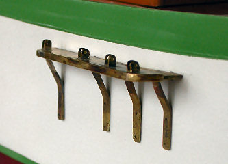 br-05-06-b02.jpg